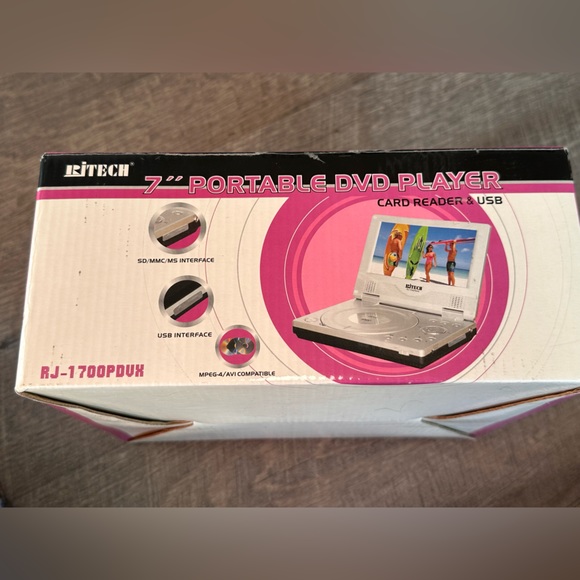 2007 RjTECH RJ-1700PDVX 7" Portable DVD MPEG4 Player w/ Card Reader & USB - Picture 11 of 12